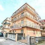Bruxelles Apartment, A 2 Passi Dal Mare Rif A441 * Porto d'Ascoli