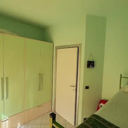 Bruxelles A 2 Passi Dal Mare Rif A441 Apartment