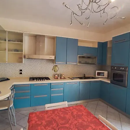 Bruxelles Apartment, A 2 Passi Dal Mare Rif A441 Apartmán *