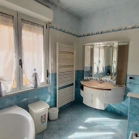 Bruxelles Apartment, A 2 Passi Dal Mare Rif A441 Apartmán *