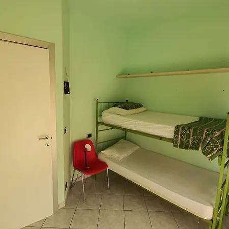Bruxelles Apartment, A 2 Passi Dal Mare Rif A441 Апартаменты *
