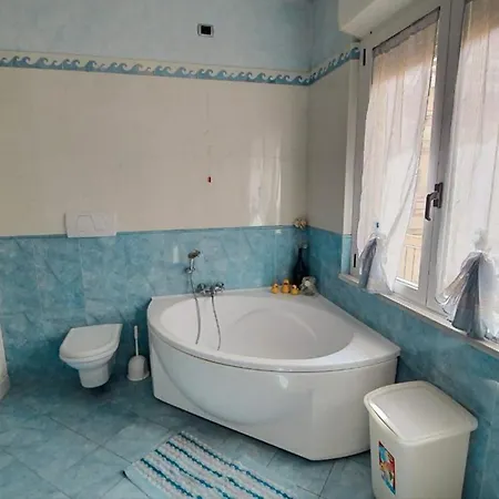 Bruxelles Apartment, A 2 Passi Dal Mare Rif A441 Apartmán *