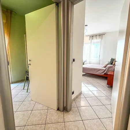 Lägenhet Bruxelles Apartment, A 2 Passi Dal Mare Rif A441