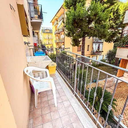 Bruxelles Apartment, A 2 Passi Dal Mare Rif A441 Porto d'Ascoli